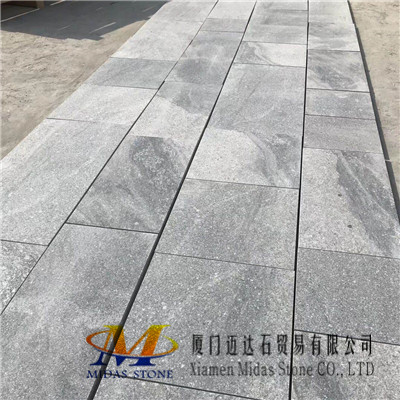 China Flamed Ash Grey Granite Tiles